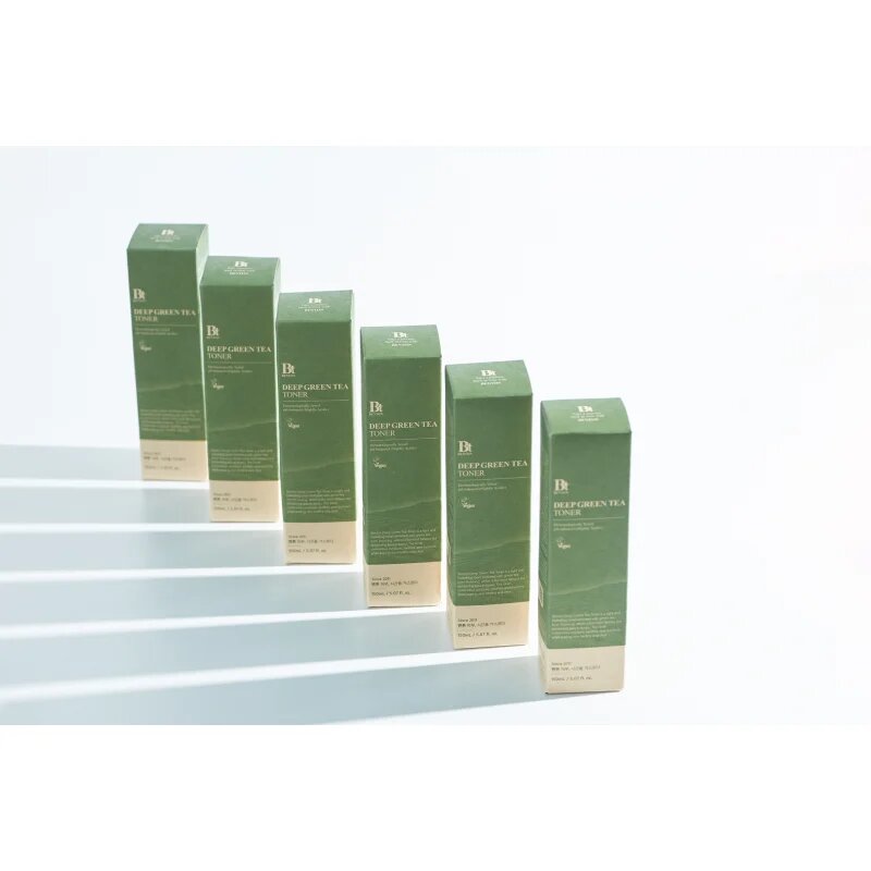 Benton Deep Green Tea vlažilni tonik za obraz z zelenim čajem 150 ml
