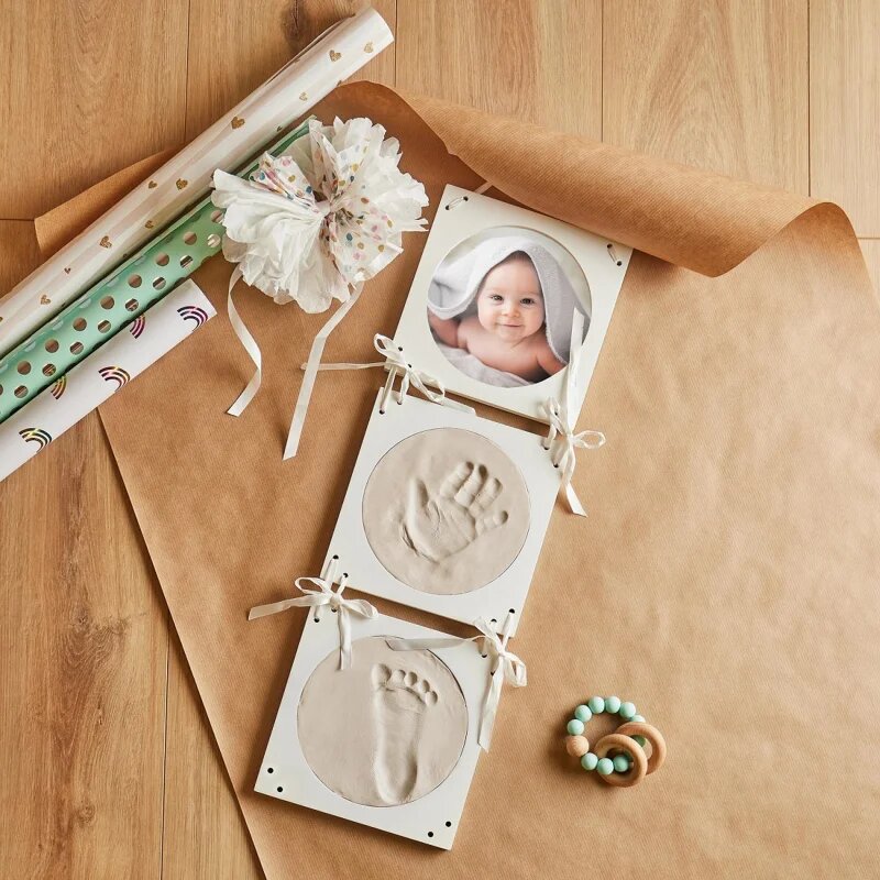 Bieco Print Set with Hanging Picture Frame set za odtis dojenčkovih dlani in stopal 55 x 18 x 1 cm