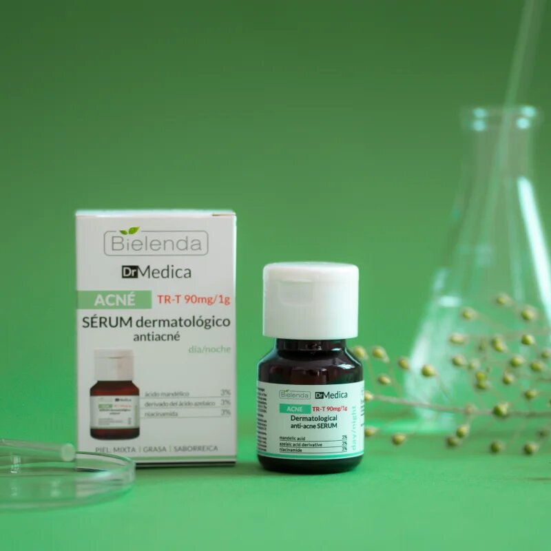 Bielenda Dr Medica Acne serum za obraz za regulacijo prekomernega sebuma in aken 30 ml