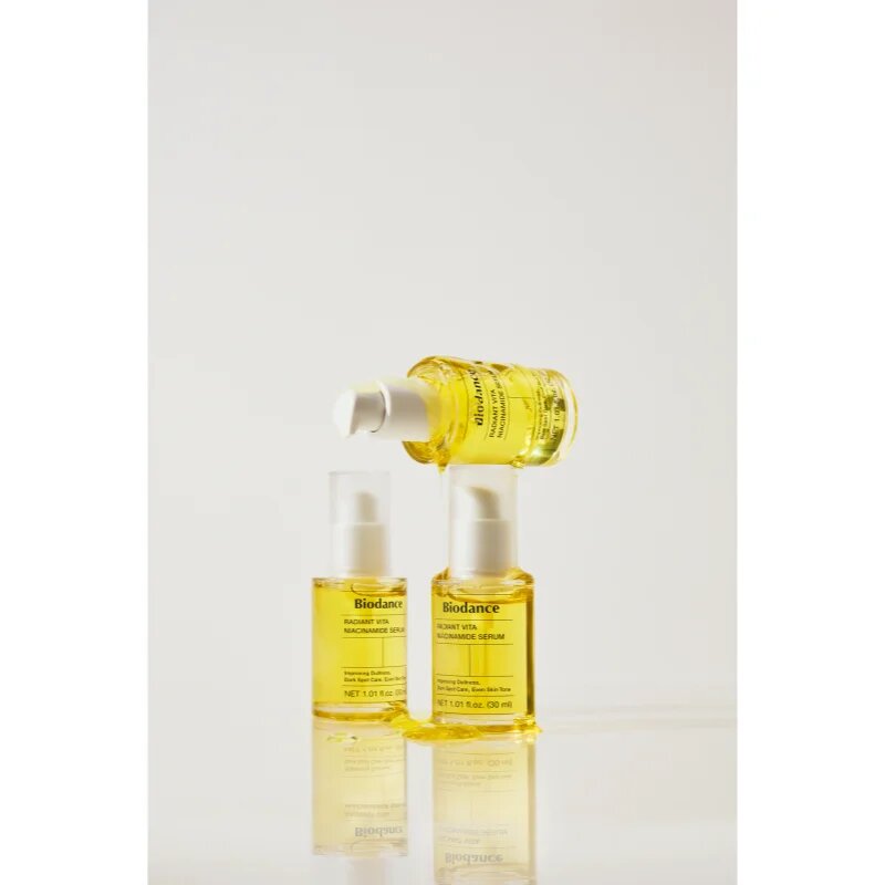 Biodance Radiant Vita Niacinamide Serum serum za osvetljevanje z vlažilnim učinkom 30 ml