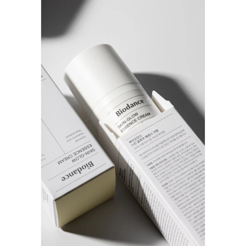 Biodance Skin Glow Essence Cream vlažilna krema za obraz za osvetlitev kože 50 ml