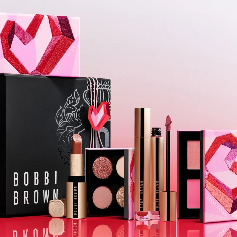 Bobbi Brown Threads of Love Luxe Matte Liquid Lipstick mat tekoča šminka odtenek Sandwash Pink 6 ml