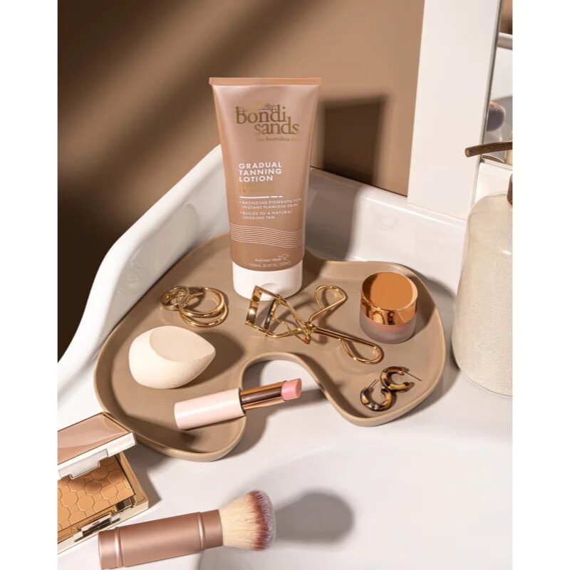 Bondi Sands Gradual Tanning Lotion Tinted Skin Perfector tonirana samoporjavitvena krema za postopno porjavitev 150 ml