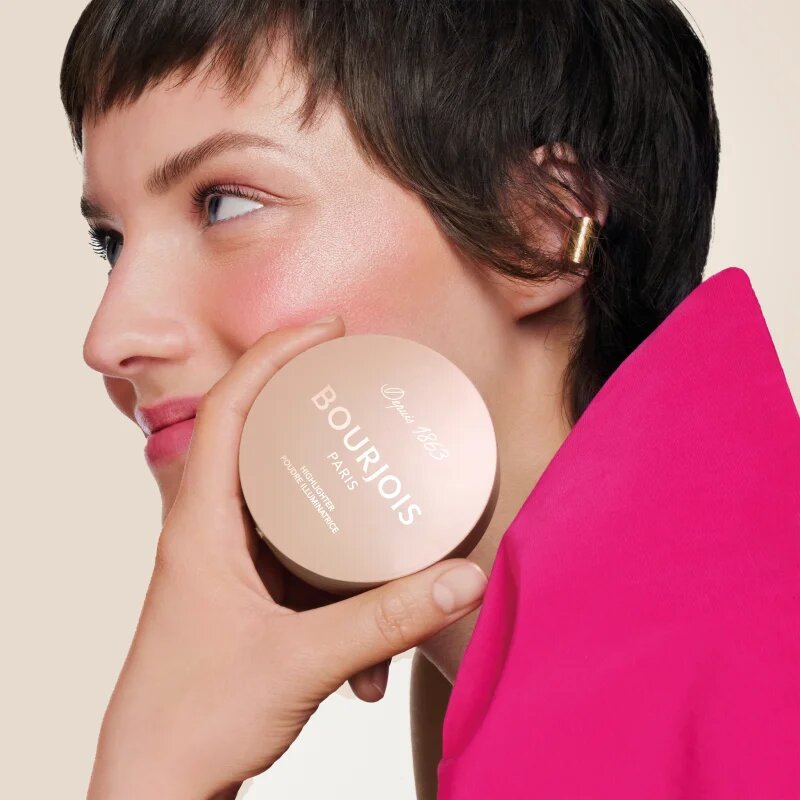 Bourjois Maxi Round Pot Highlighter osvetljevalec odtenek 003 Champagne 7 g