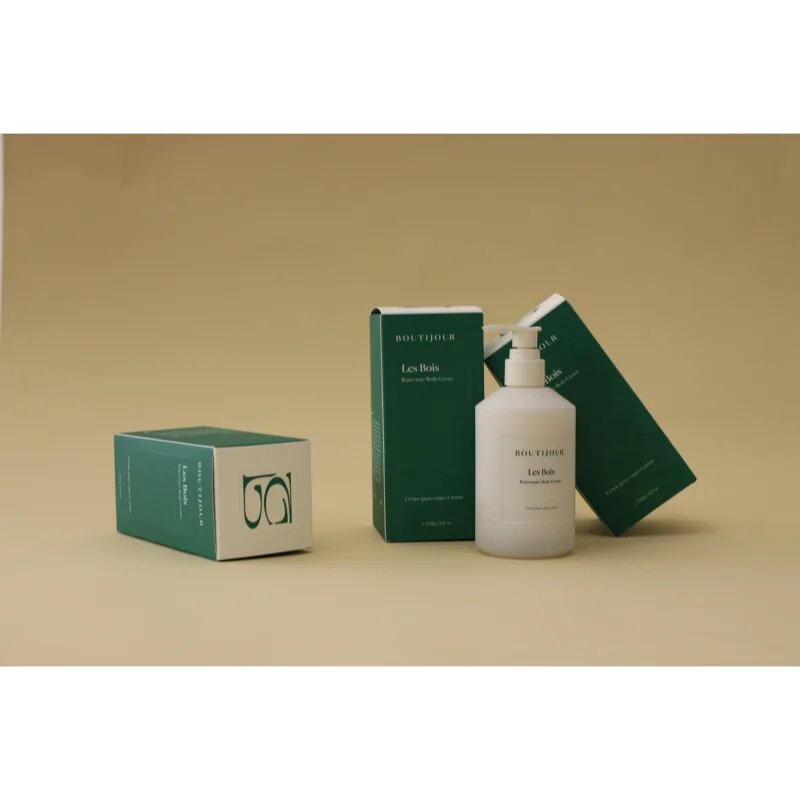 BOUTIJOUR Les Bois Rejuvenate Body Cream hranilna krema za telo za suho kožo 250 g