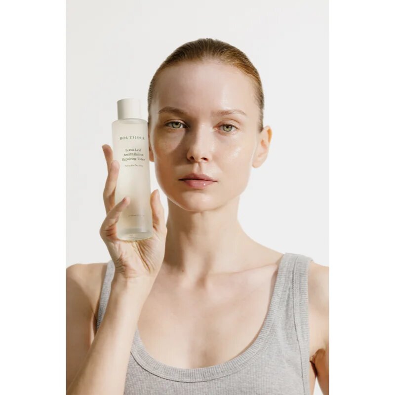 BOUTIJOUR Lotus Leaf Anti-Pollution Repairing Toner esencialni pomirjevalni tonik za občutljivo kožo 150 ml