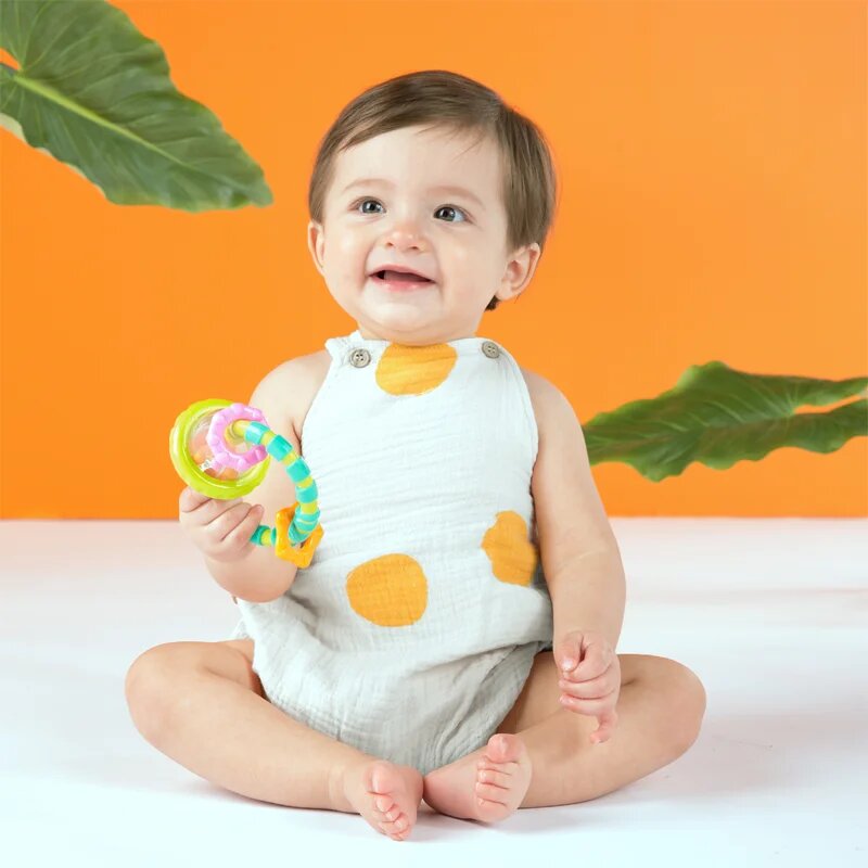 Bright Starts Teether & Rattle ropotuljica z grizljajočim delom I. 3m+ 1 kos