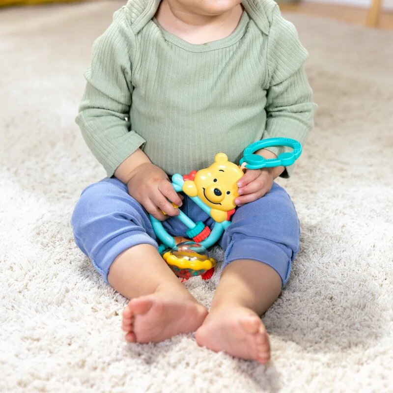 Bright Starts Winnie the Pooh Busy Bear aktivnostna igrača 1 kos