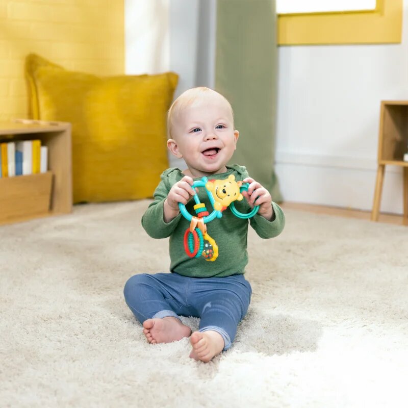 Bright Starts Winnie the Pooh Busy Bear aktivnostna igrača 1 kos