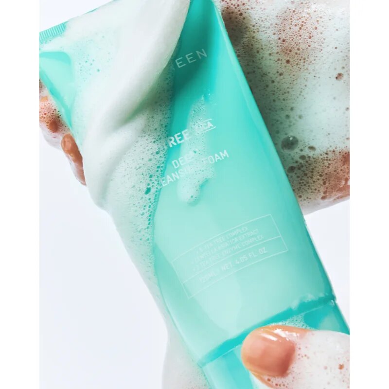 BRINGGREEN Tea Tree Cica Deep Cleansing Foam globinsko čistilna pena s pomirjajočim učinkom 120 ml