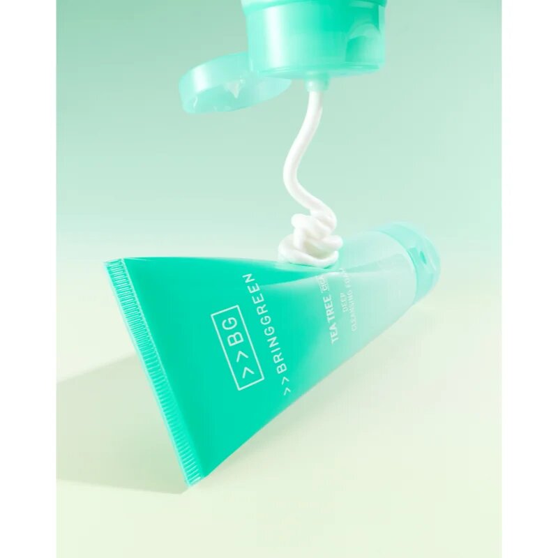 BRINGGREEN Tea Tree Cica Deep Cleansing Foam globinsko čistilna pena s pomirjajočim učinkom 120 ml