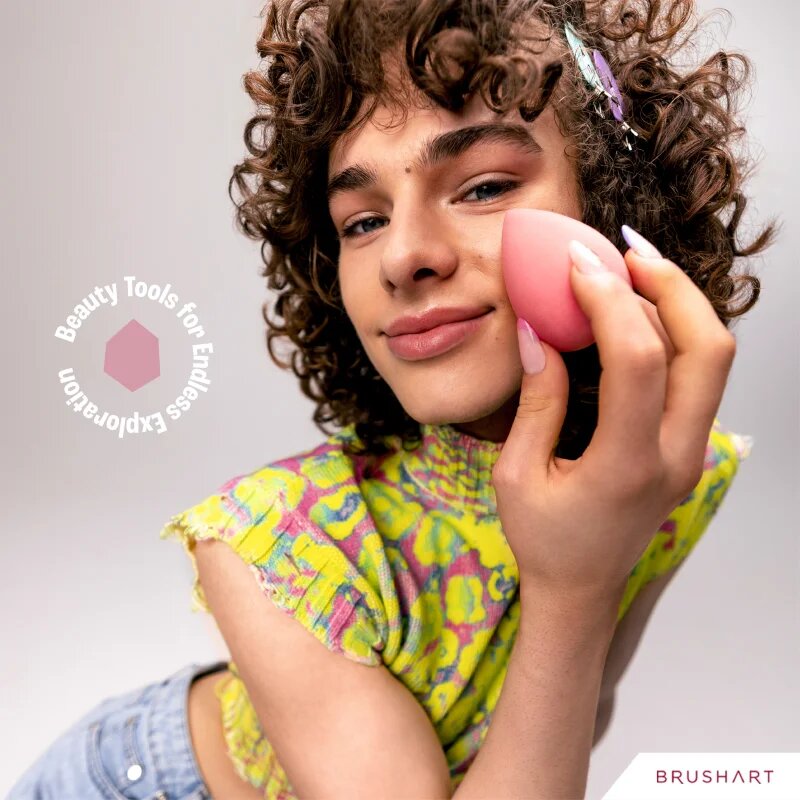 BrushArt Make-up Sponge Basic precizna gobica za tekoči puder 1 kos