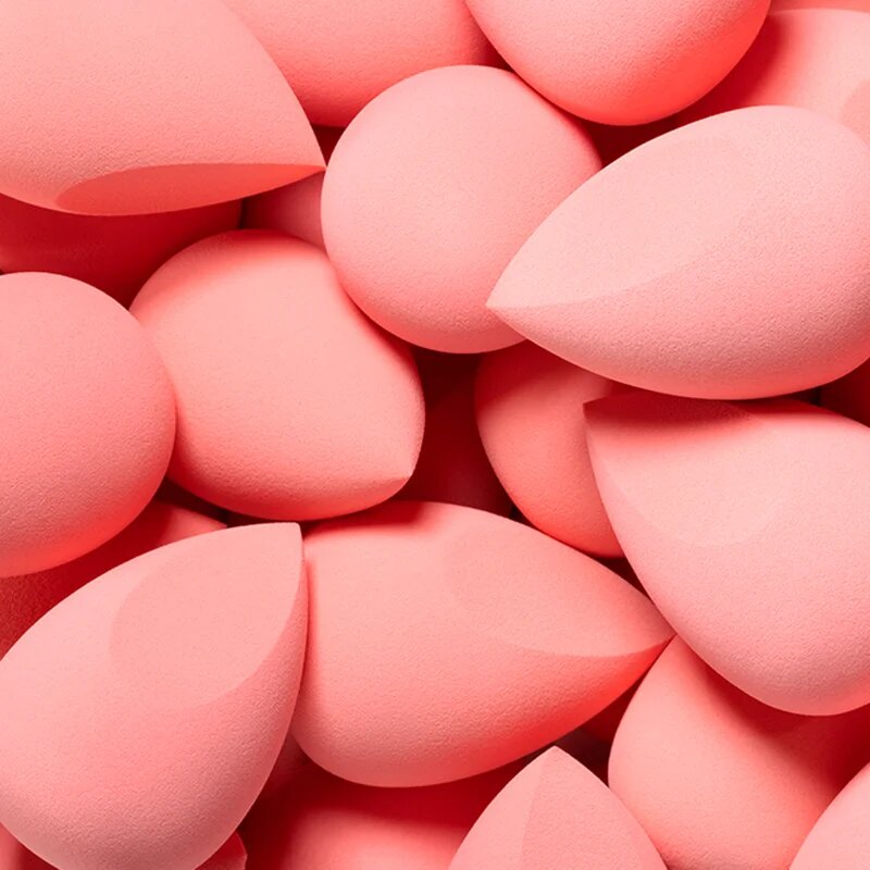 BrushArt Make-up Sponge Basic precizna gobica za tekoči puder 1 kos