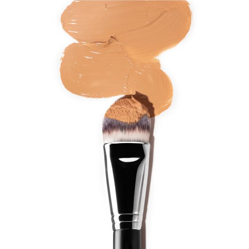 BrushArt Professional B1 Flat foundation brush čopič za tekoči puder B1 1 kos