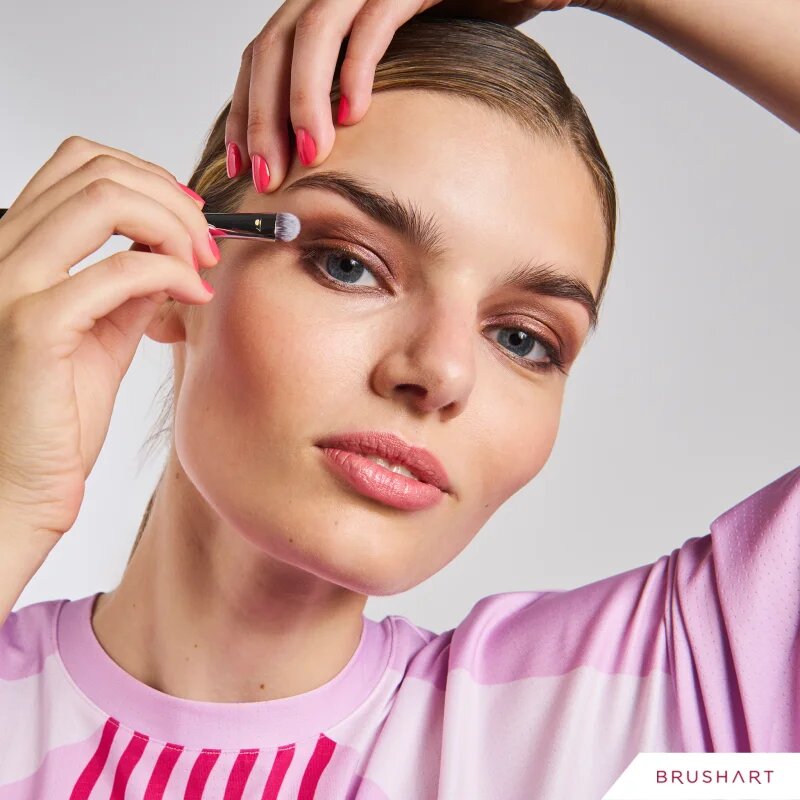 BrushArt Professional B9 Smudger brush čopič za točno nanašanje senčil B9 1 kos