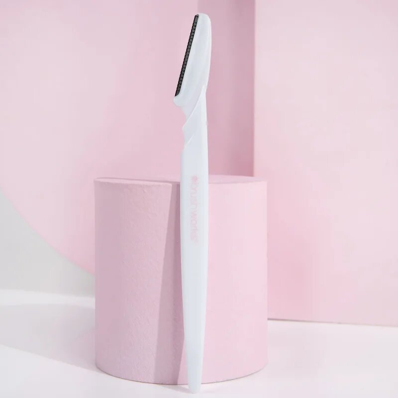 Brushworks Angled Dermaplaners britev za obraz