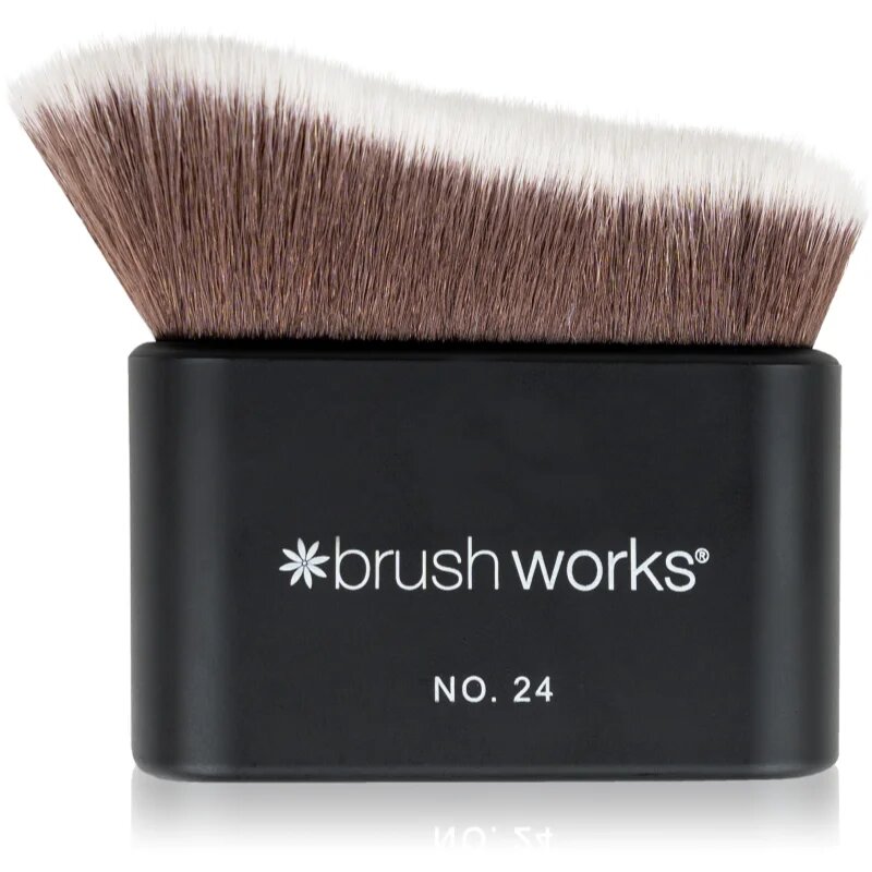 Brushworks Blending Face & Body Brush čopič za obraz in telo kabuki vrsta NO. 24 1 kos