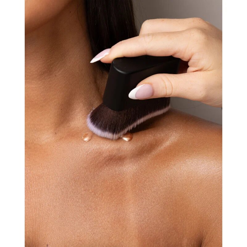 Brushworks Blending Face & Body Brush čopič za obraz in telo kabuki vrsta NO. 24 1 kos