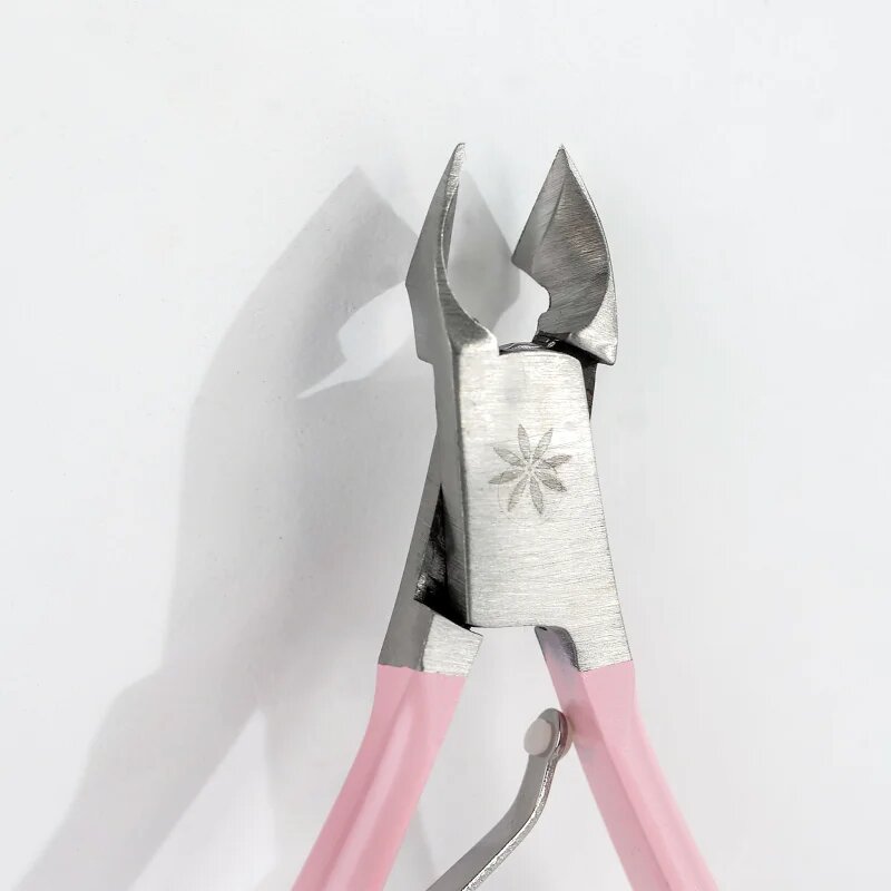 Brushworks Cuticle Nippers klešče za obnohtno kožico 1 kos