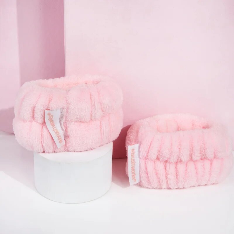 Brushworks Microfibre Wrist Wash Bands zapestnice proti brizganju vode pri umivanju obraza iz mikrovlaken 2 kos