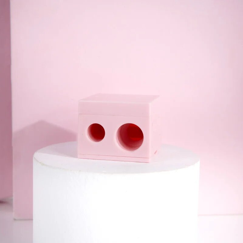 Brushworks Pencil Sharpener dvojni šilček za kozmetične svinčnike 1 kos