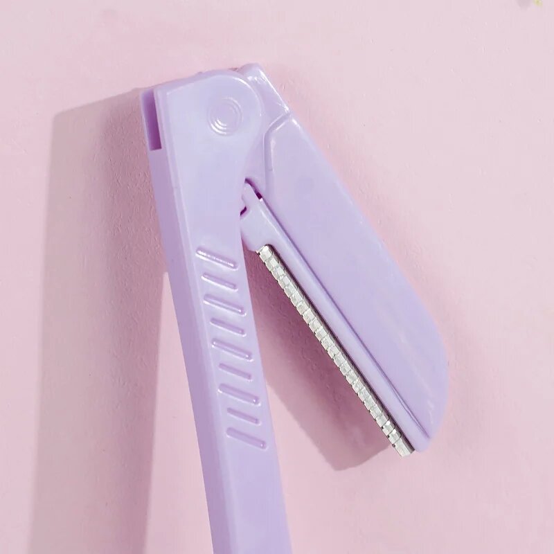 Brushworks Precision Eyebrow Razor Pastel britev za obrvi