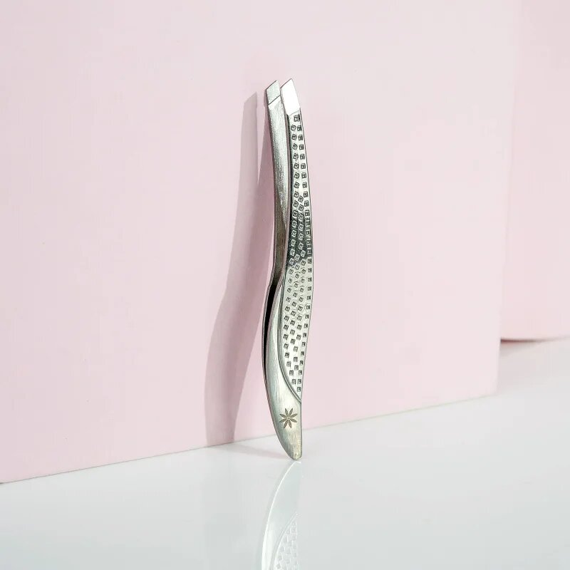 Brushworks Traditional Tweezers pinceta 1 kos