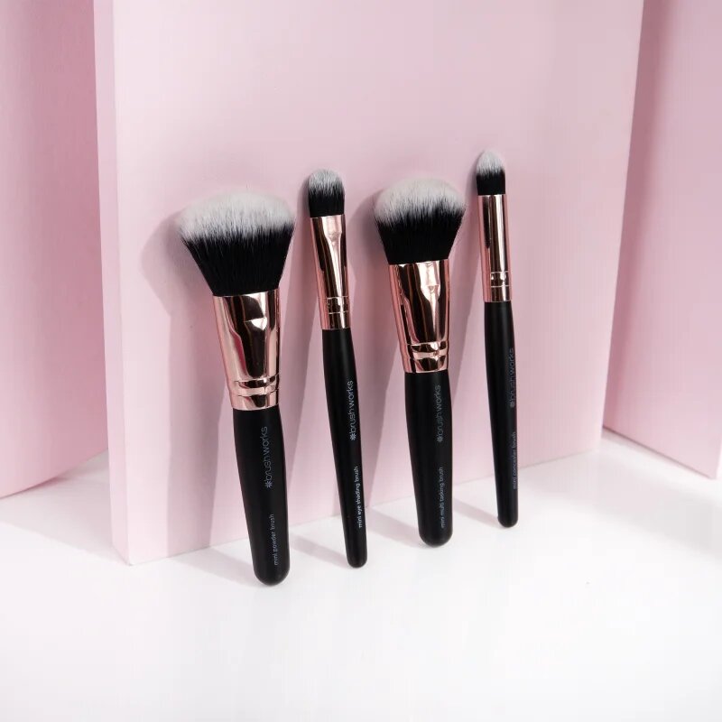 Brushworks Travel Brush Set set mini čopičev