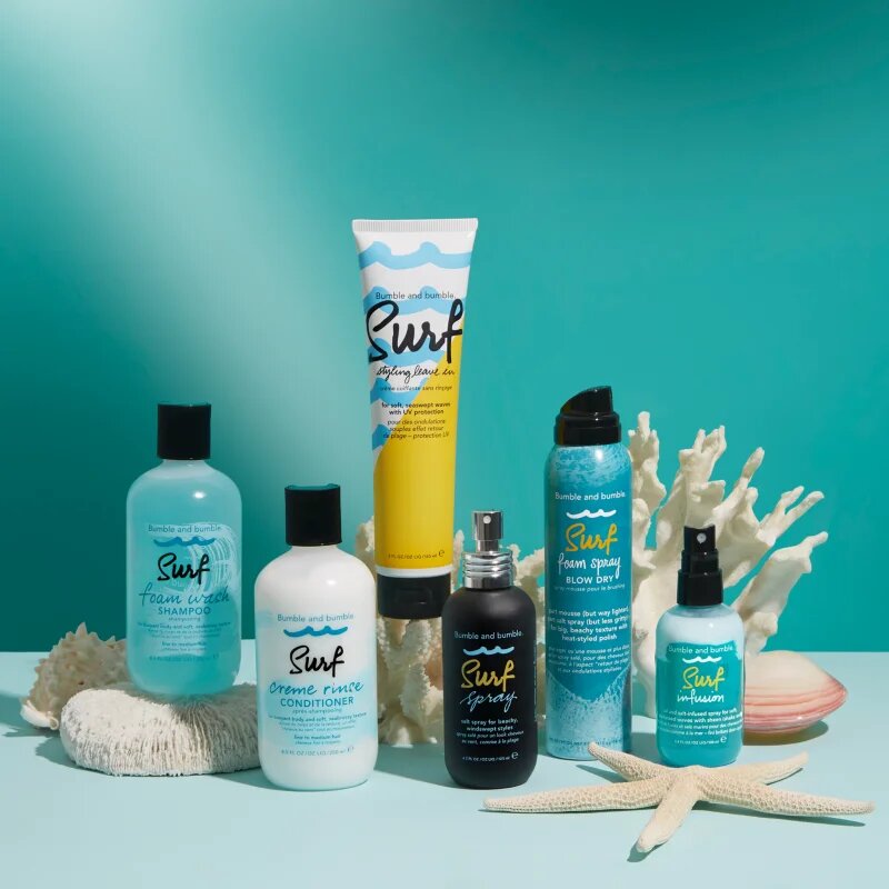 Bumble and Bumble Surf Infusion pršilo za neukročene valove kot s plaže z oljem 100 ml