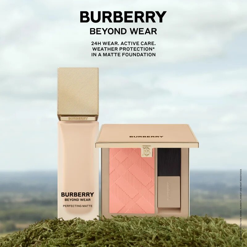 Burberry Beyond Wear Outdoor Blush rdečilo v prahu odtenek 11 Sand Beige 9 g