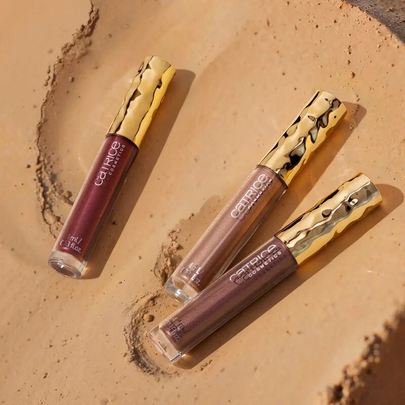 Catrice DESERT DUNE bleščeča tekoča senčila za oči odtenek C02 Endless Sands 4 ml