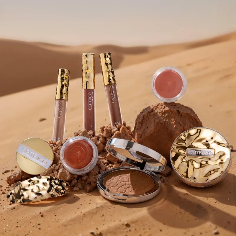 Catrice DESERT DUNE bleščeča tekoča senčila za oči odtenek C02 Endless Sands 4 ml