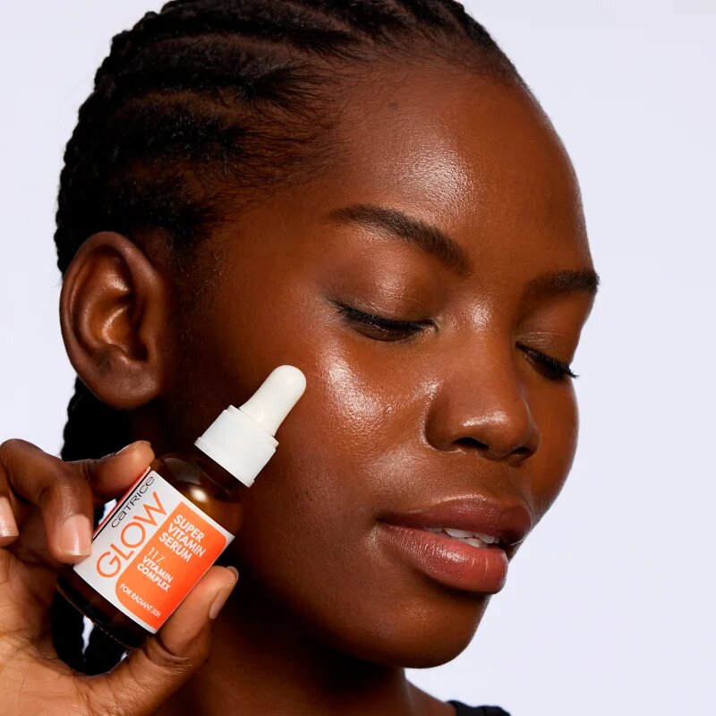 Catrice Glow Super Vitamin serum za osvetljevanje z vitamini 30 ml