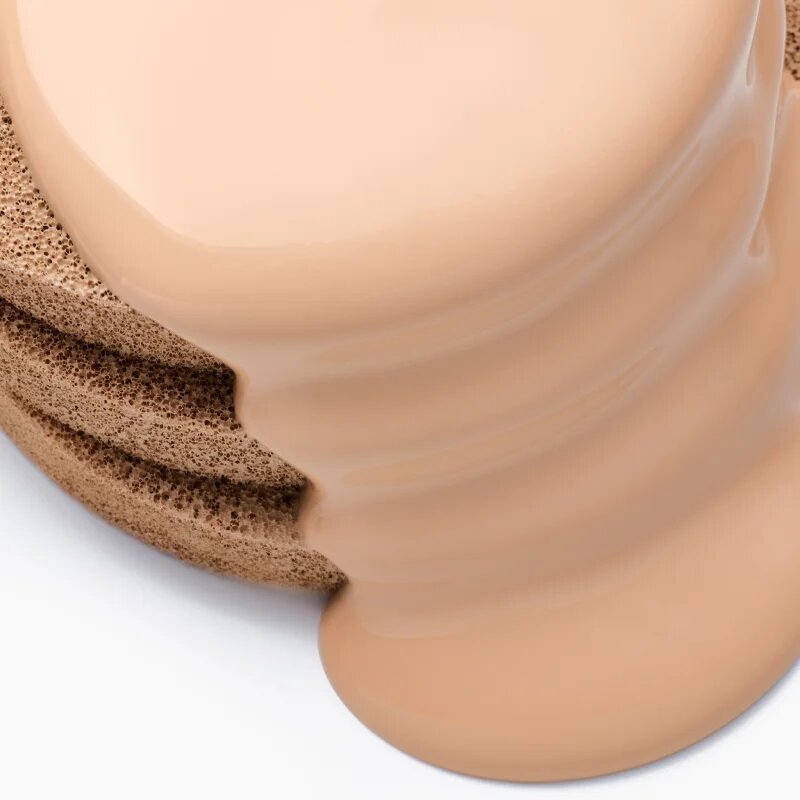 Catrice Invisible Cover Cushion Foundation matirajoči tekoči puder v gobici SPF 30 odtenek C024N 10 g