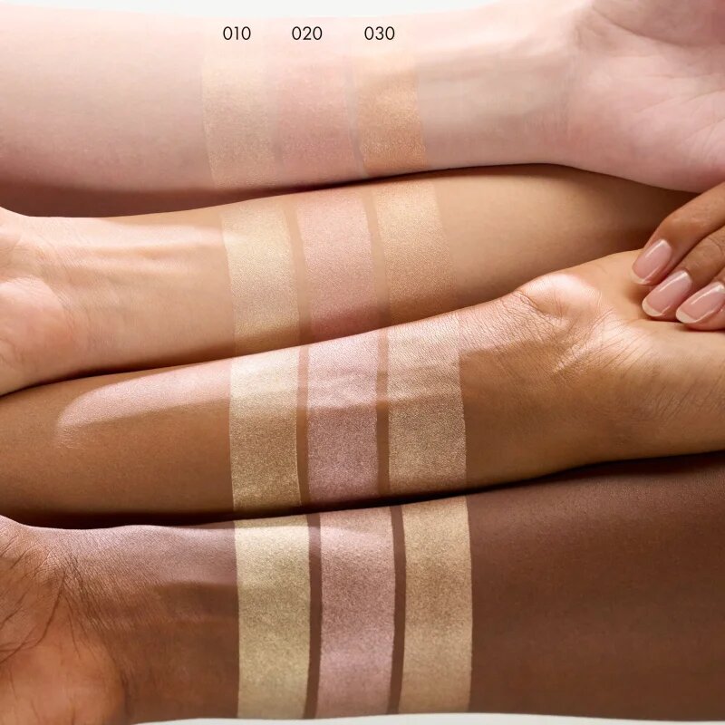 Catrice More Than Glow Liquid Highlighter tekoči osvetljevalec odtenek 030 Golden Silk 10.5 ml