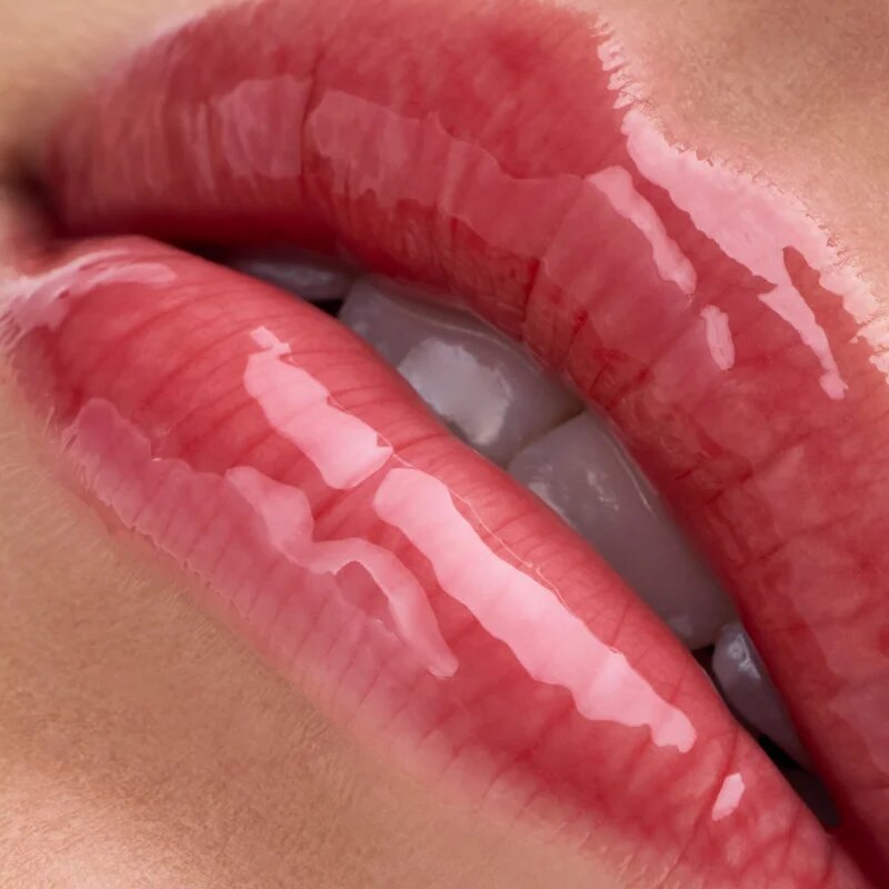 Catrice Peptide Bliss Glossy Lip Balm balzam za sijoče ustnice s peptidi odtenek 030 Dew Not Disturb 10 ml