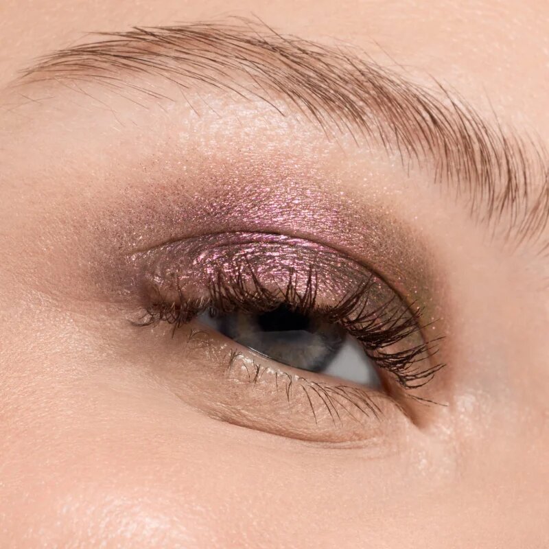 Catrice Prismatic Shift Eyeshadow senčila za oči z multikromatskim učinkom odtenek 020 Berry Blaze 1 g