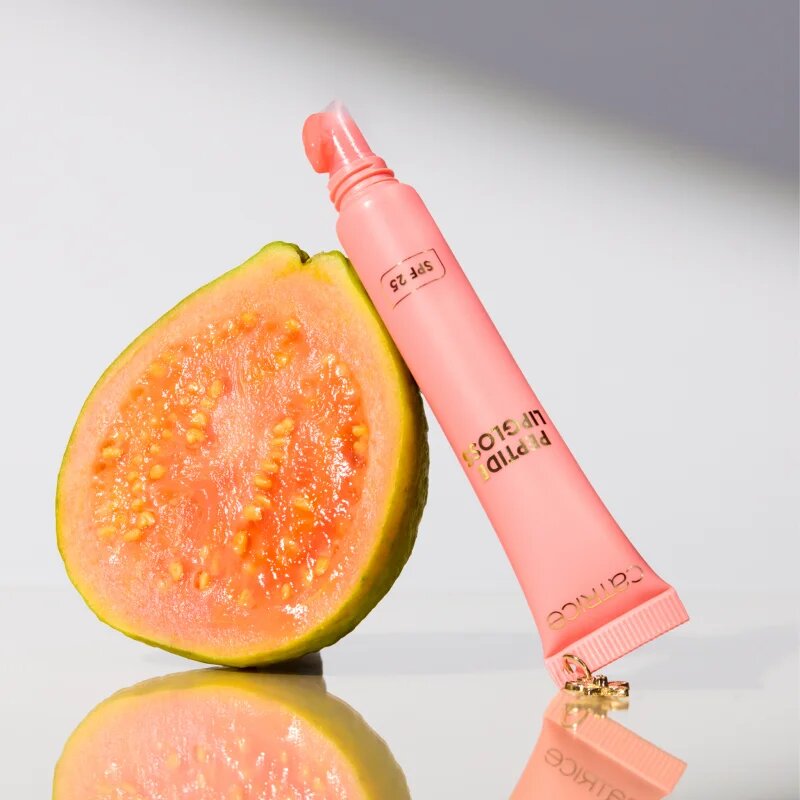 Catrice The Summer Edit Peptide Lipgloss sijaj za ustnice s peptidi SPF 25 C02 GUava Jam 11.5 ml
