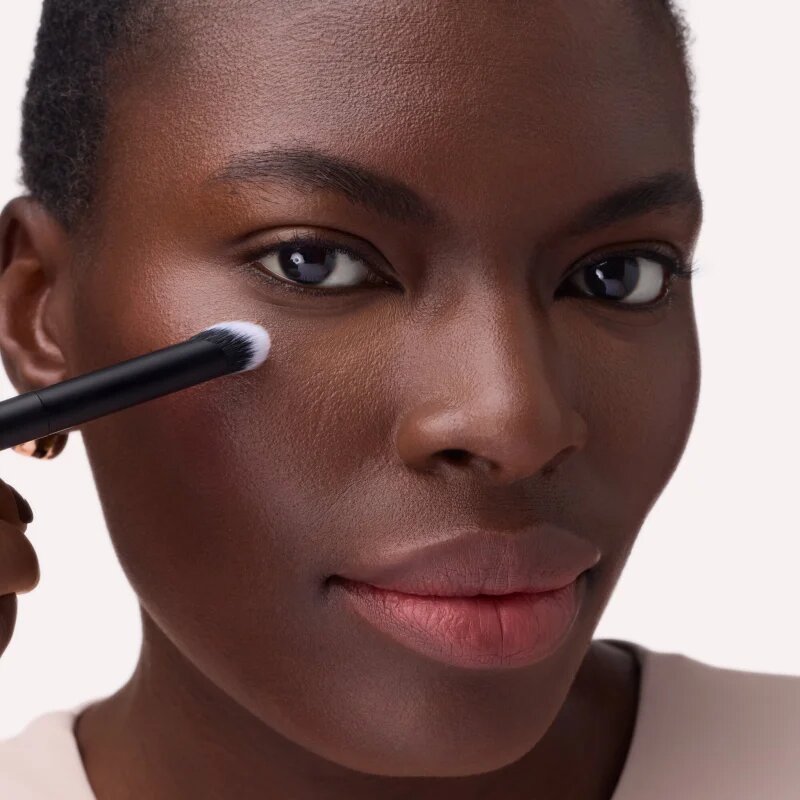 Catrice Under Eye Concealer Brush čopič za korektor 1 kos