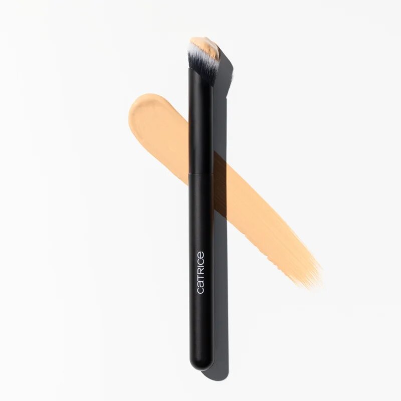 Catrice Under Eye Concealer Brush čopič za korektor 1 kos