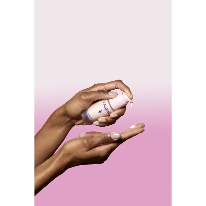 Caudalie Resveratrol-Lift intenzivni učvrstitveni serum proti gubam 30 ml