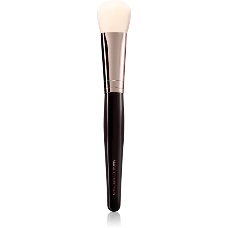 Charlotte Tilbury Magic Complexion Brush ploščat čopič za make-up 1 kos