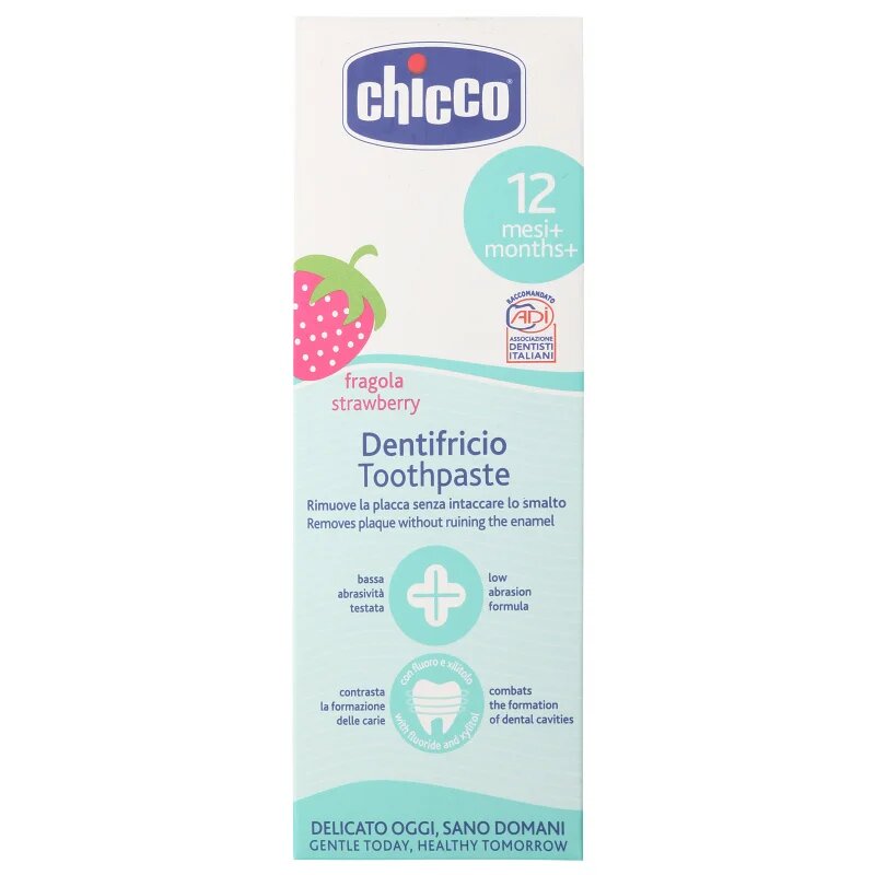 Chicco Oral Care Toothpaste zobna pasta za otroke okus Strawberry 12 m+ 50 ml