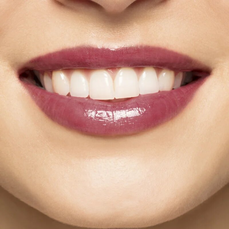 Clarins Lip Perfector Shimmer sijaj za ustnice z vlažilnim učinkom odtenek 08 Plum Shimmer 12 ml