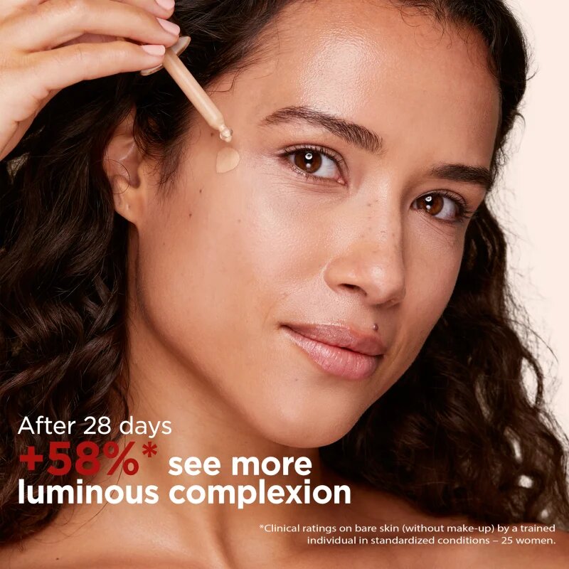 Clarins Skin Illusion Natural Hydrating Foundation posvetlitveni vlažilni tekoči puder SPF 15 odtenek 115 30 ml