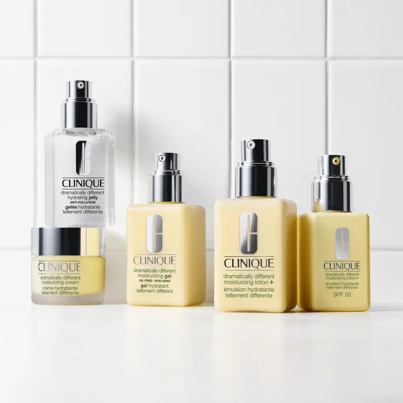 Clinique Dramatically Different™ Moisturizing Lotion SPF50 vlažilna krema za obraz SPF 50 50 ml