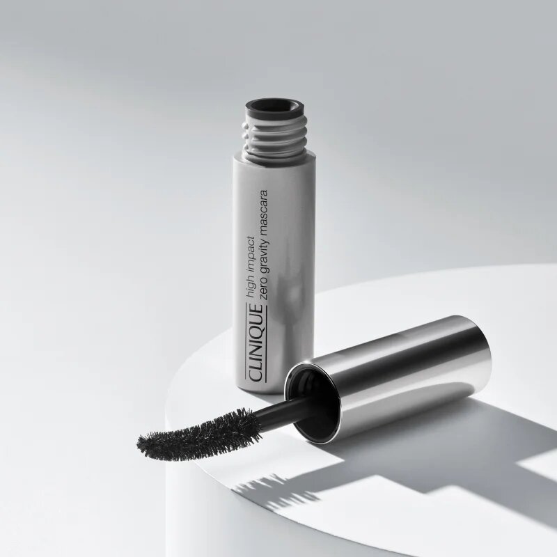 Clinique High Impact™ Zero Gravity Mascara voluminozna maskara odtenek Black 8 ml