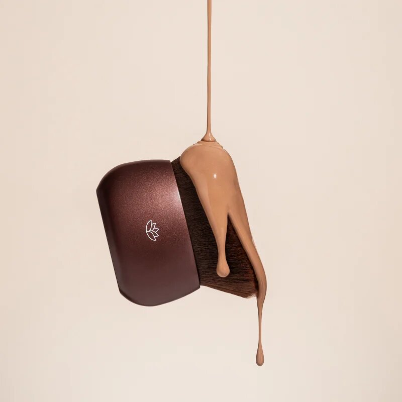 COCOSOLIS BODY & FACE Blending Brush aplikator za samoporjavitveno kremo za obraz in telo 1 kos