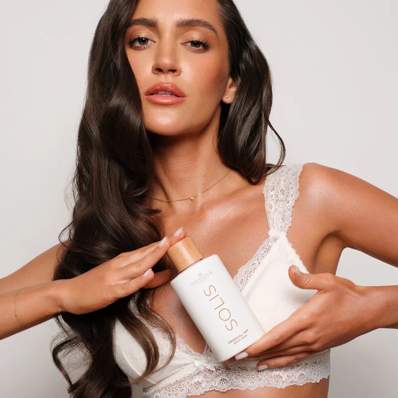 COCOSOLIS SOLIS Gradual Tan Body Milk samoporjavitveni losjon za postopno porjavitev z vonjem Caramel Latte 200 ml
