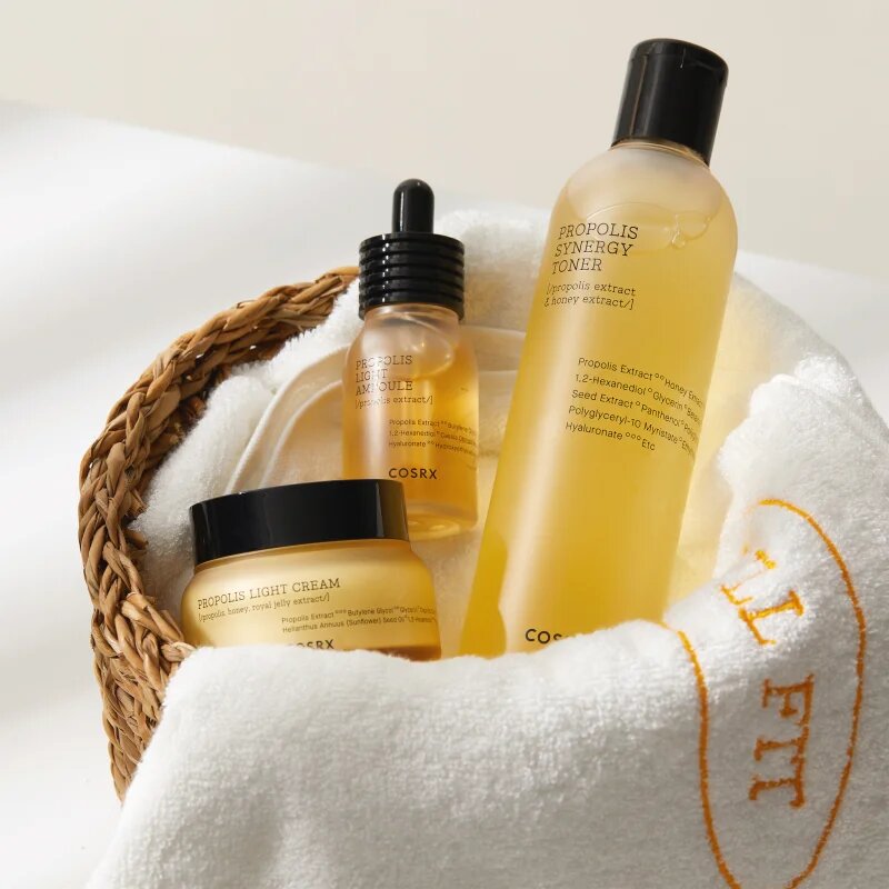 Cosrx Full Fit Propolis tonik za obraz za posvetlitev in zgladitev kože 150 ml